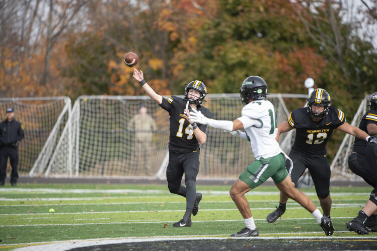 Sloppy start, strong finish as Huskies football tops Roosevelt